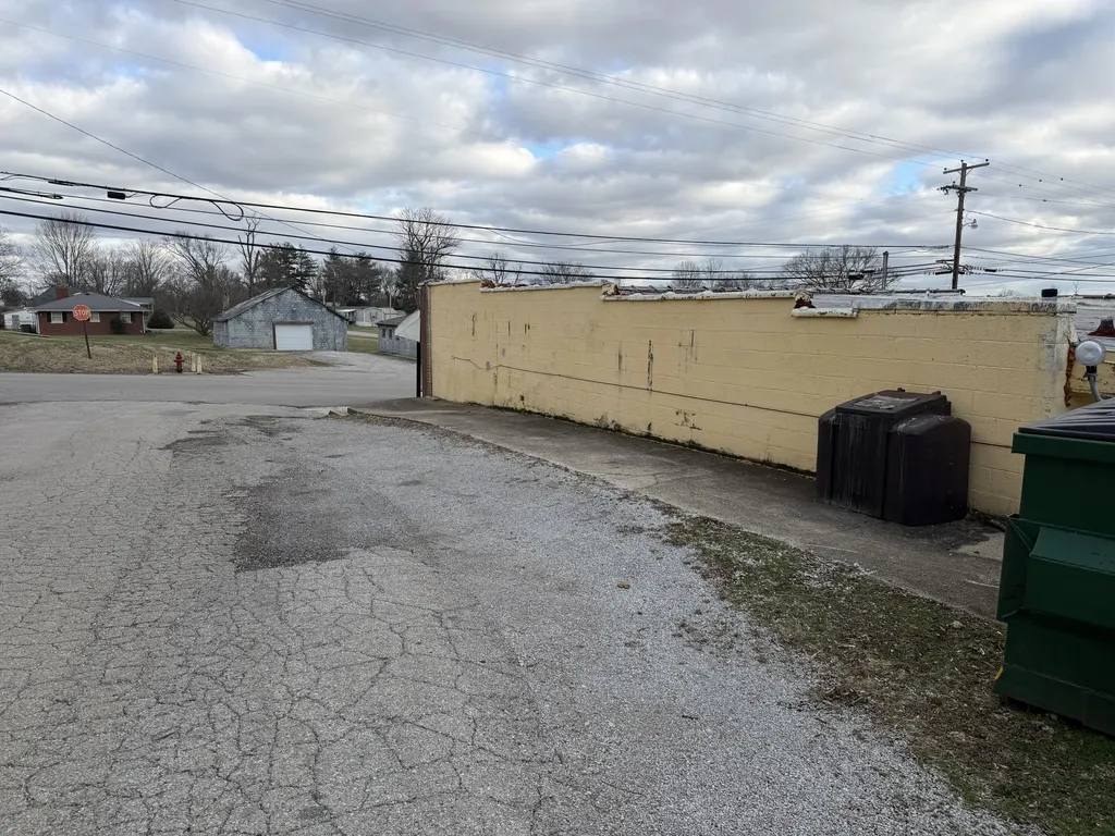 805 Kirksville Road Richmond KY 40475