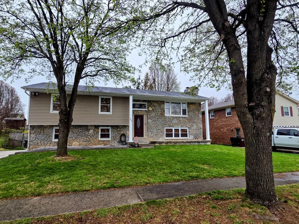 3829 Gladman Way Lexington KY 40514