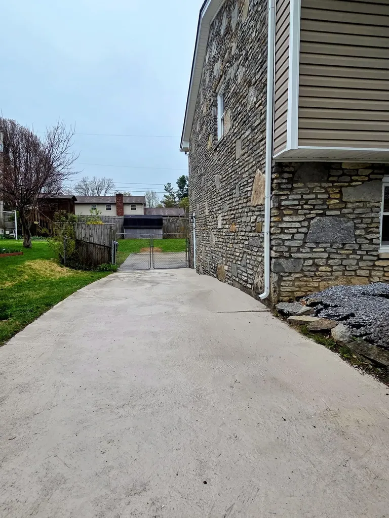 3829 Gladman Way Lexington KY 40514