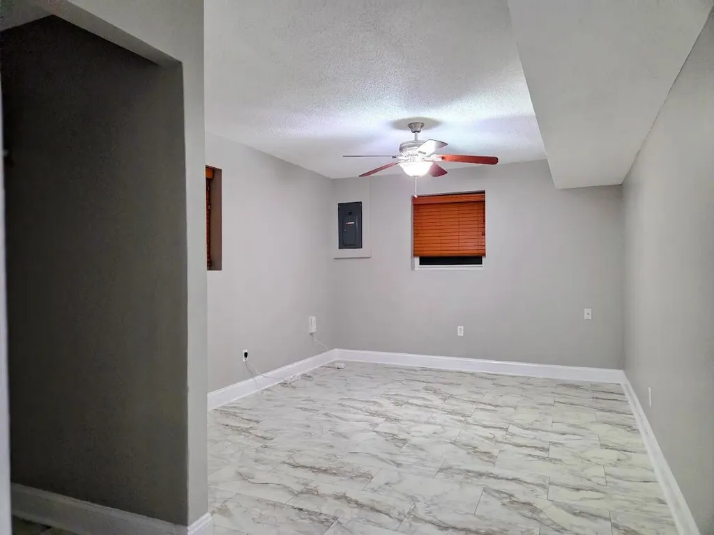 3829 Gladman Way Lexington KY 40514