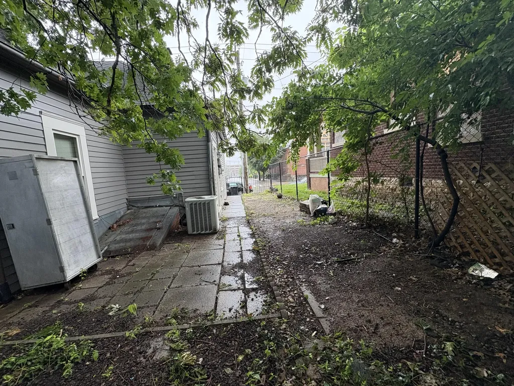 117 W Maxwell Street Lexington KY 40508