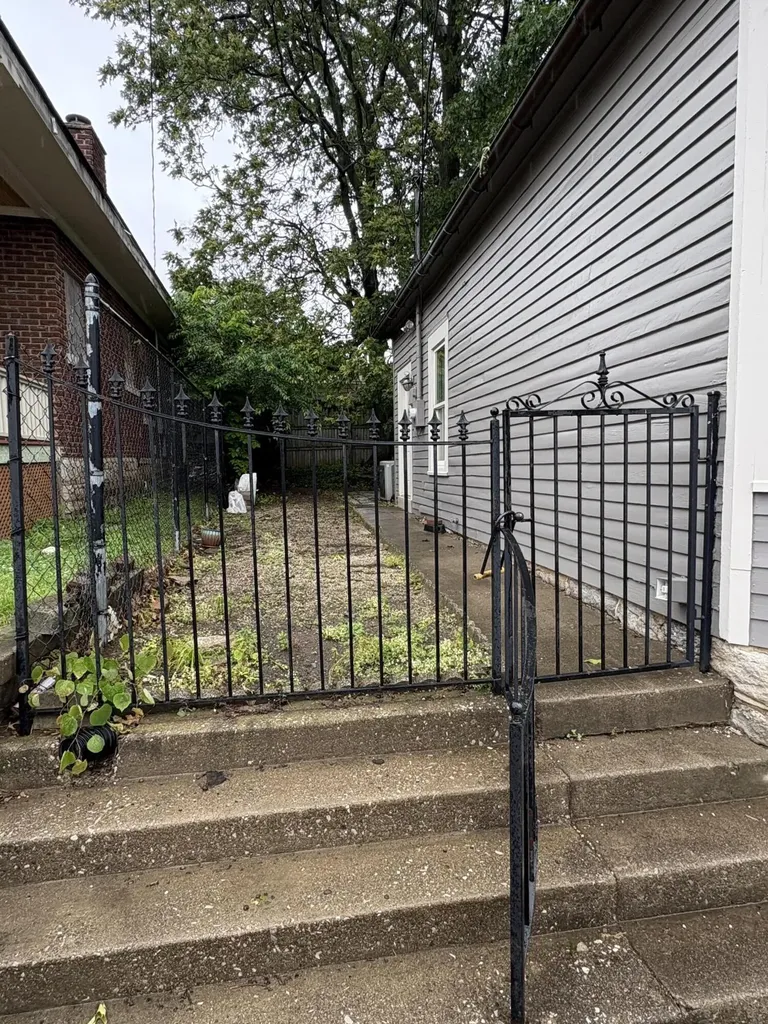 117 W Maxwell Street Lexington KY 40508
