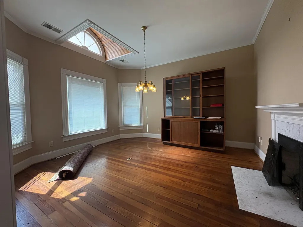 117 W Maxwell Street Lexington KY 40508