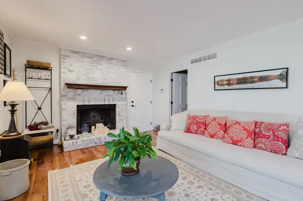 2009 Bamboo Drive Lexington KY 40513