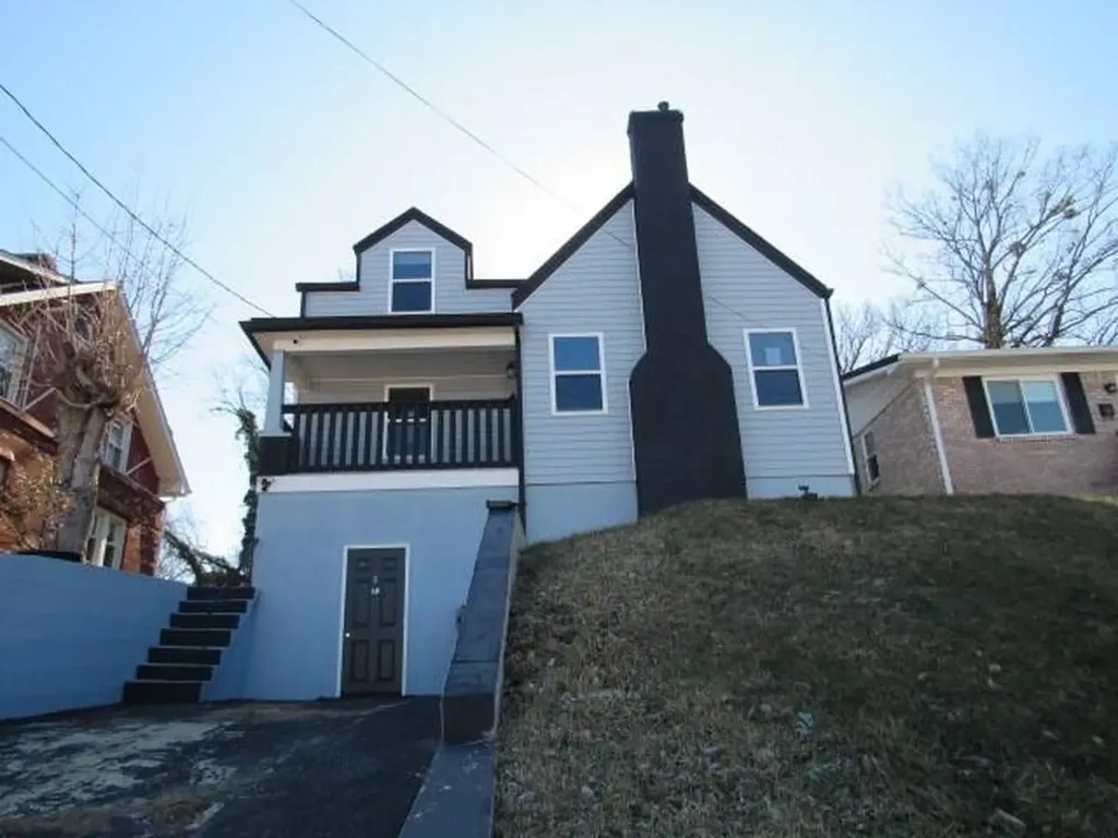 410 E Locust Street Mt Sterling KY 40353