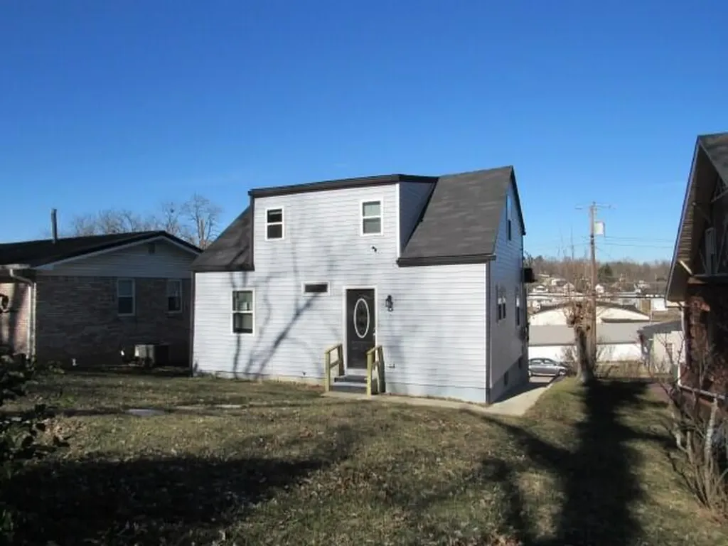 410 E Locust Street Mt Sterling KY 40353