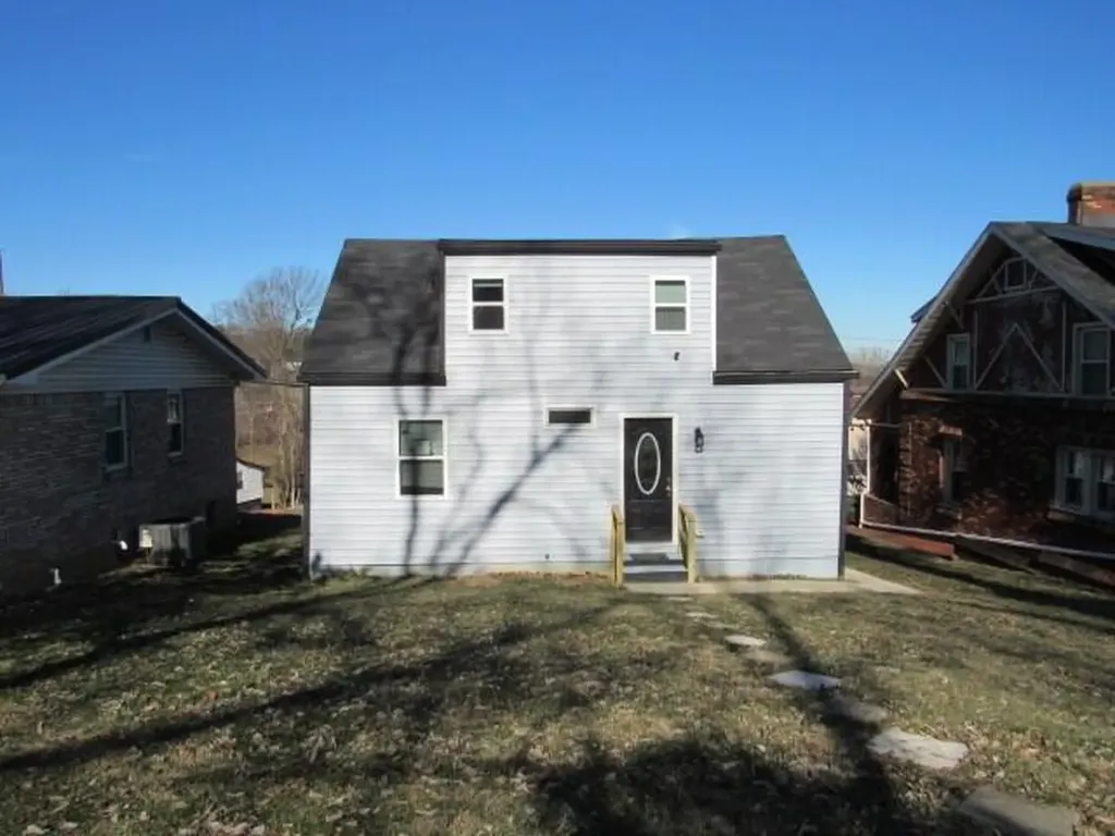 410 E Locust Street Mt Sterling KY 40353