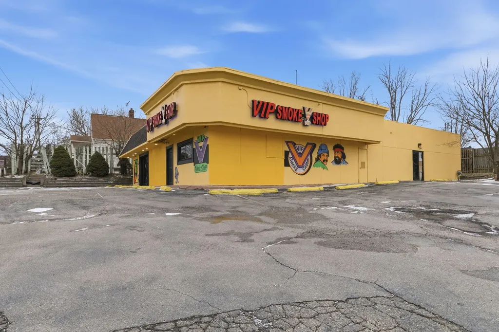 1933 Petersburg Road Hebron KY 41048