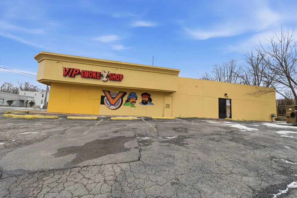 1933 Petersburg Road Hebron KY 41048