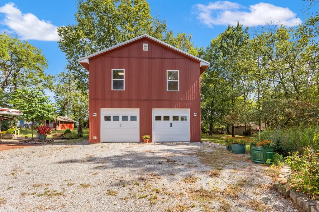2613 Pine Grove Road Paris KY 40361