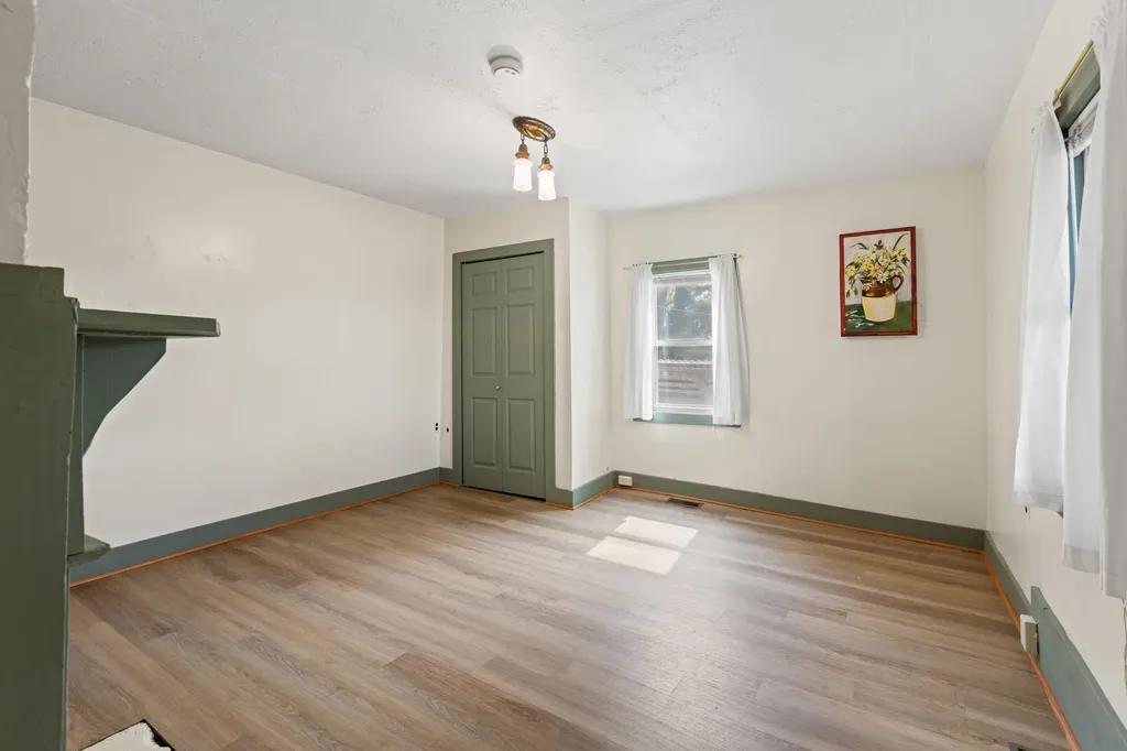 2613 Pine Grove Road Paris KY 40361