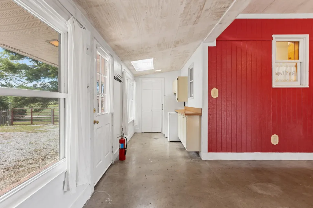 2613 Pine Grove Road Paris KY 40361