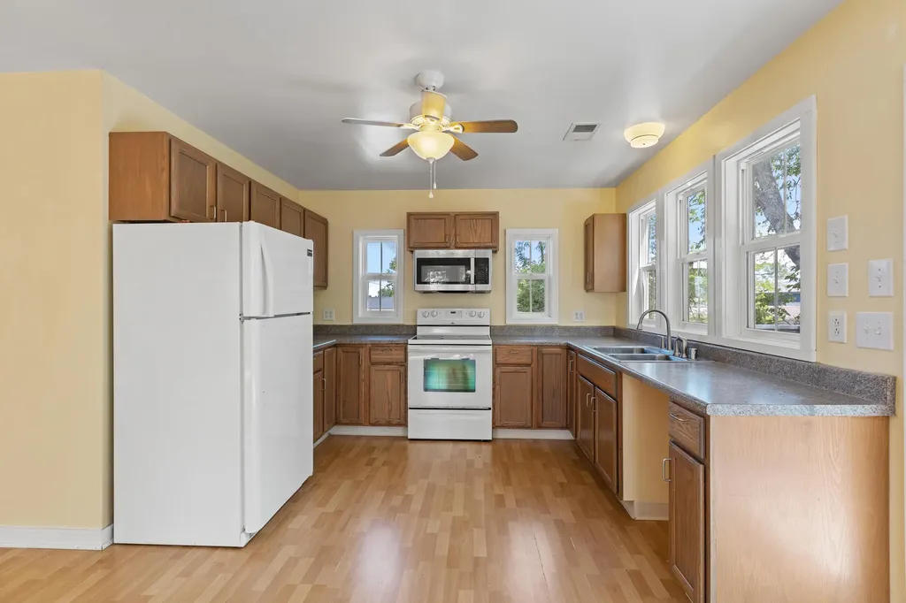 2613 Pine Grove Road Paris KY 40361