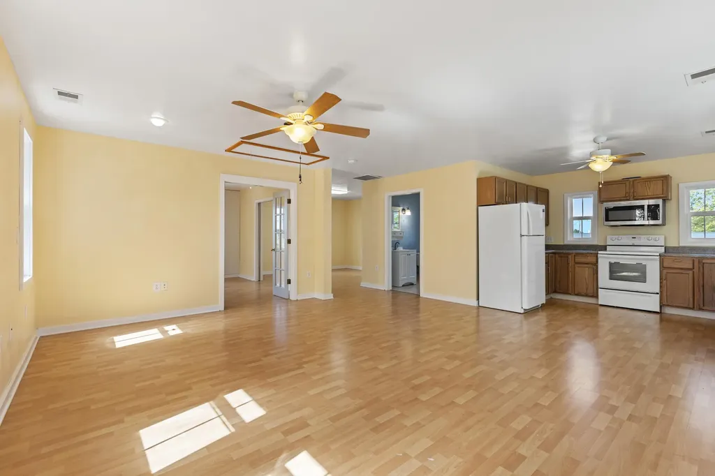 2613 Pine Grove Road Paris KY 40361