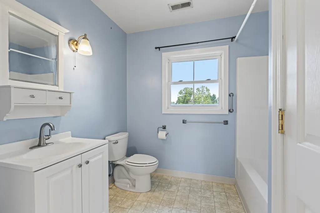 2613 Pine Grove Road Paris KY 40361