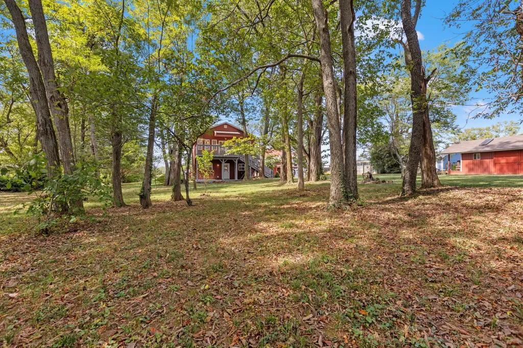 2613 Pine Grove Road Paris KY 40361