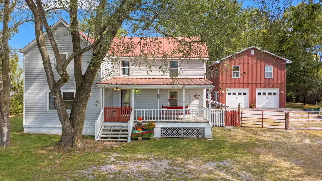 2613 Pine Grove Road Paris KY 40361