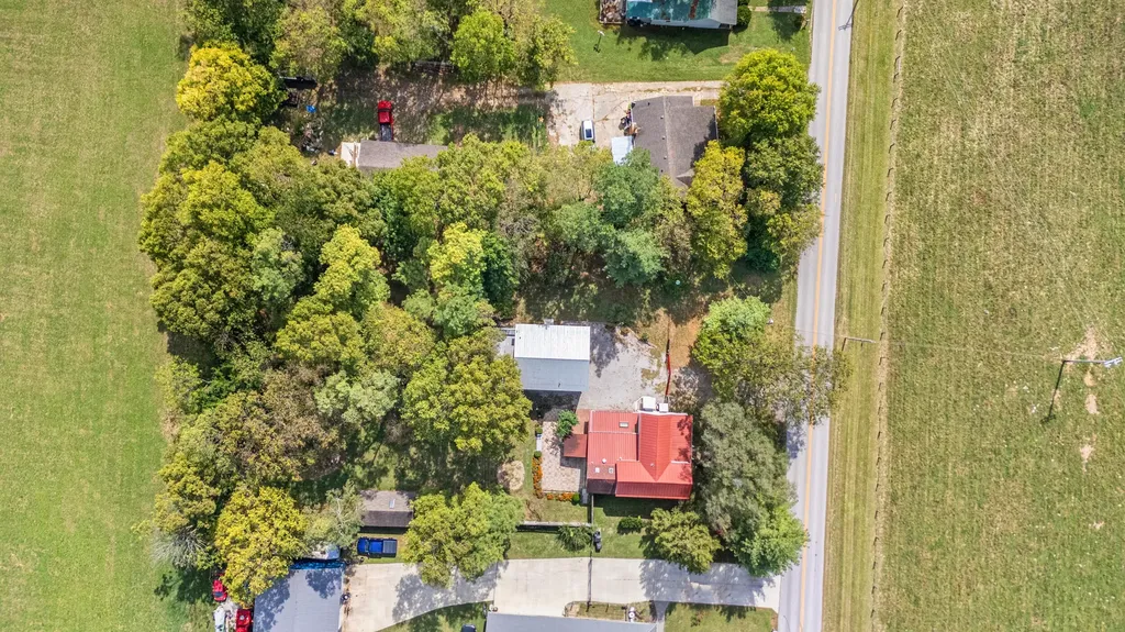 2613 Pine Grove Road Paris KY 40361