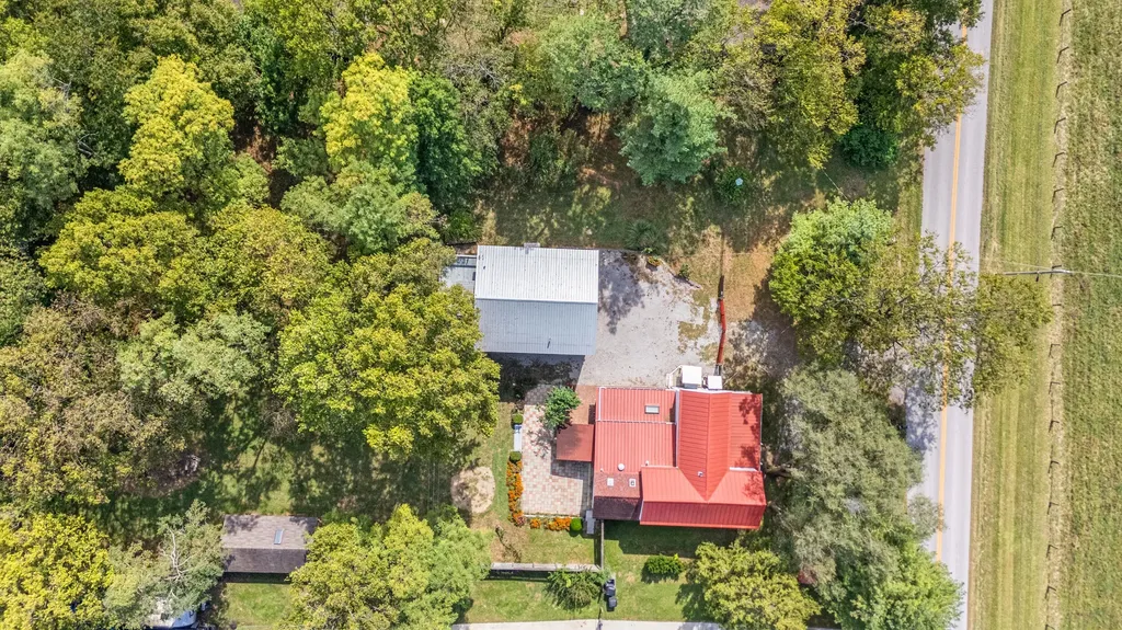 2613 Pine Grove Road Paris KY 40361