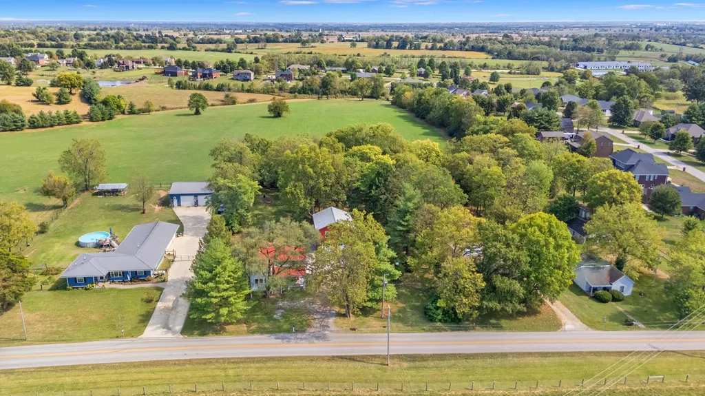 2613 Pine Grove Road Paris KY 40361