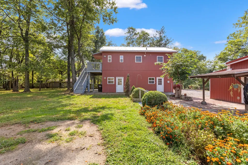 2613 Pine Grove Road Paris KY 40361
