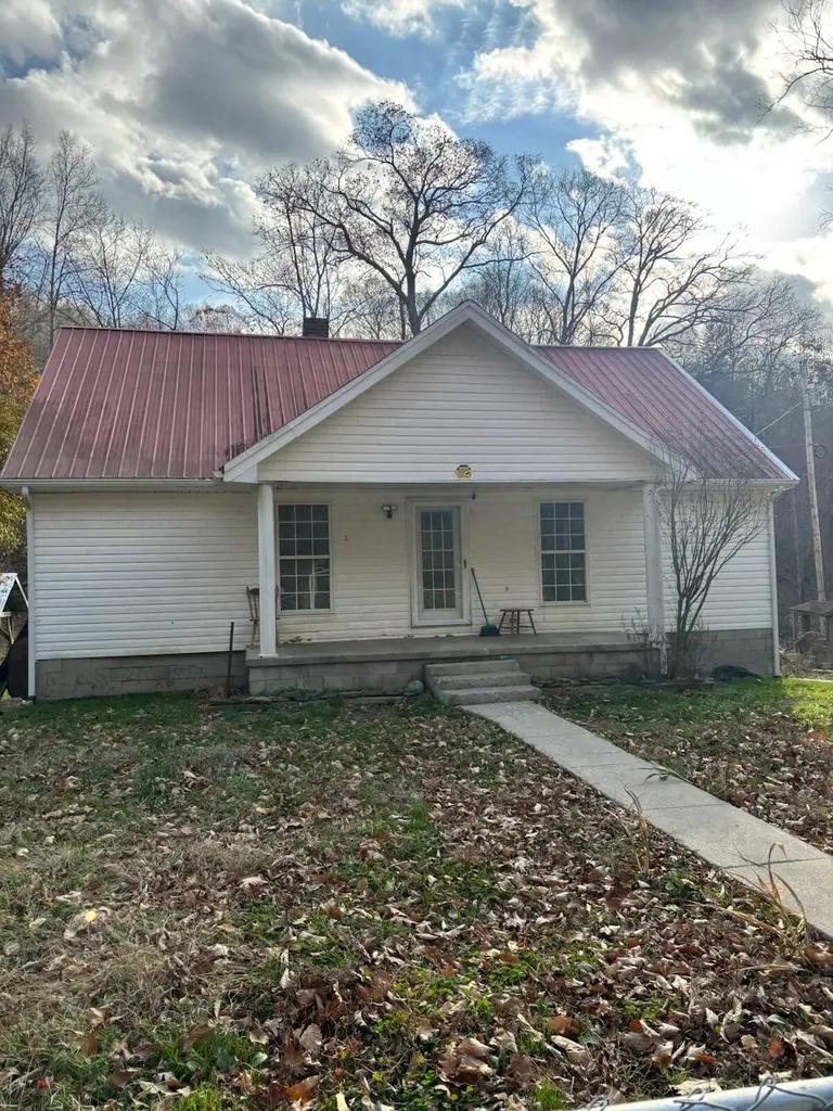 2647 Taylor School Road London KY 40741