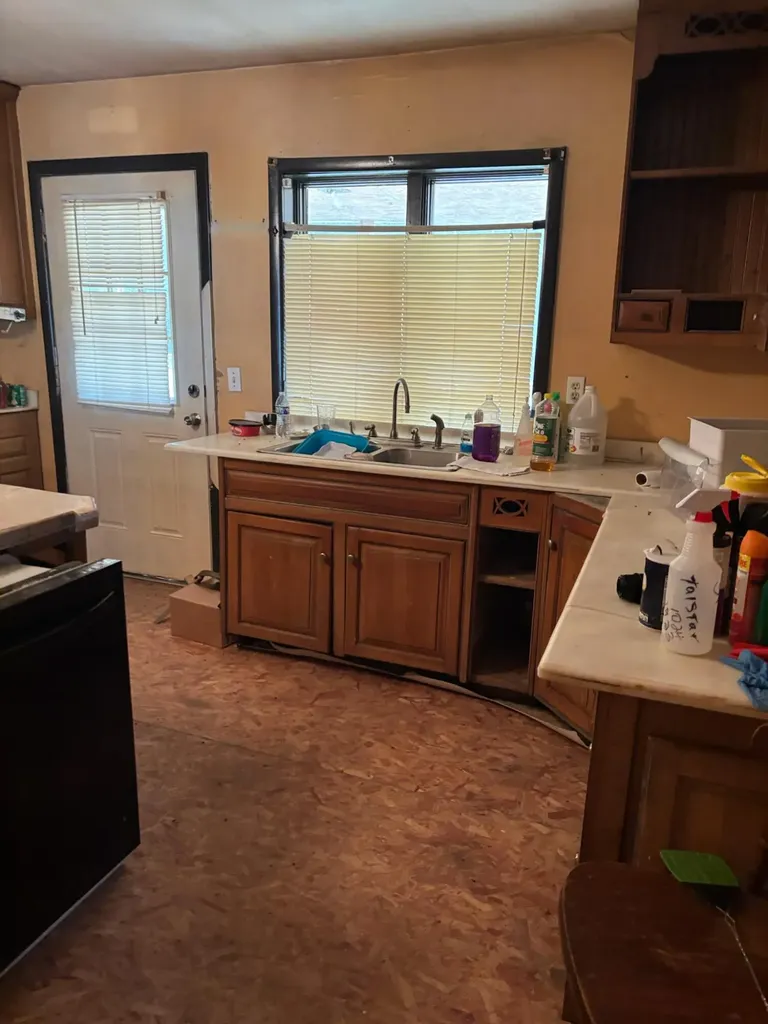 2647 Taylor School Road London KY 40741