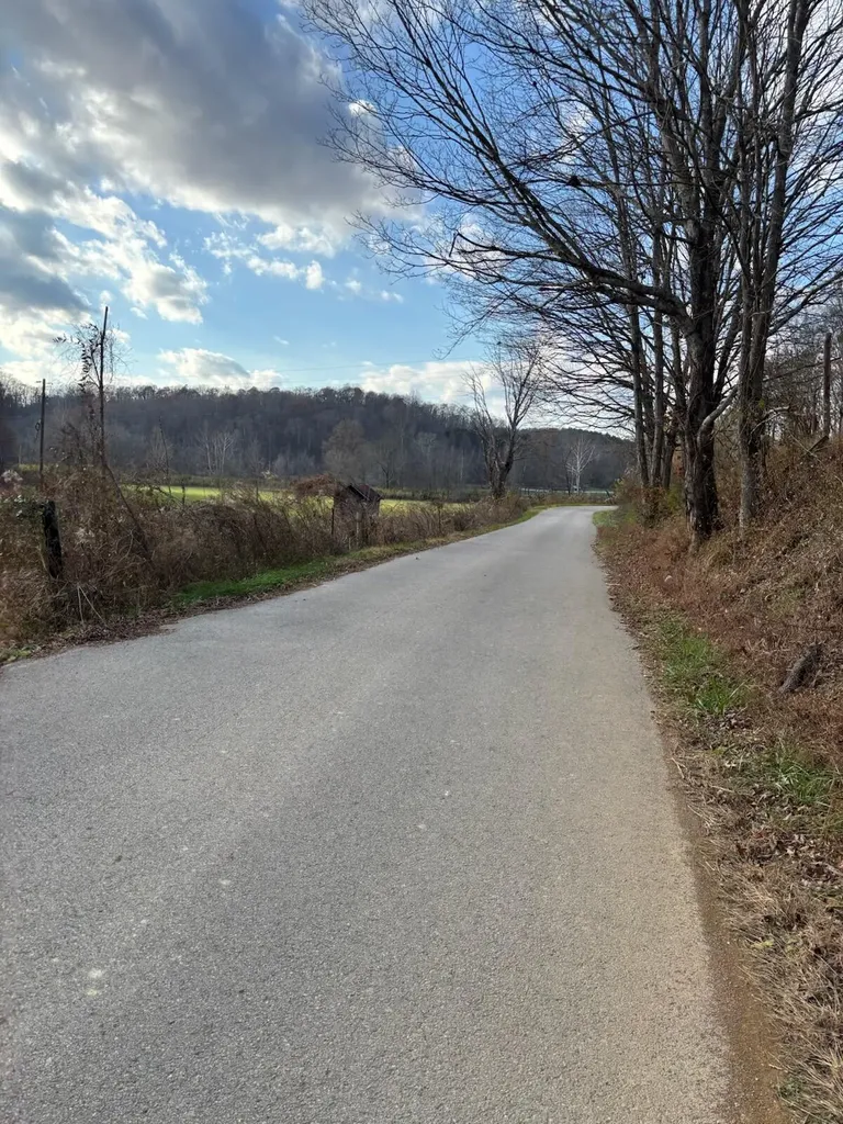 2647 Taylor School Road London KY 40741