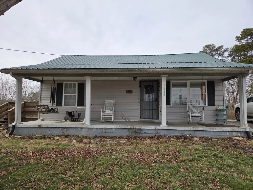 1240 Stacy Lane Road Irvine KY 40336