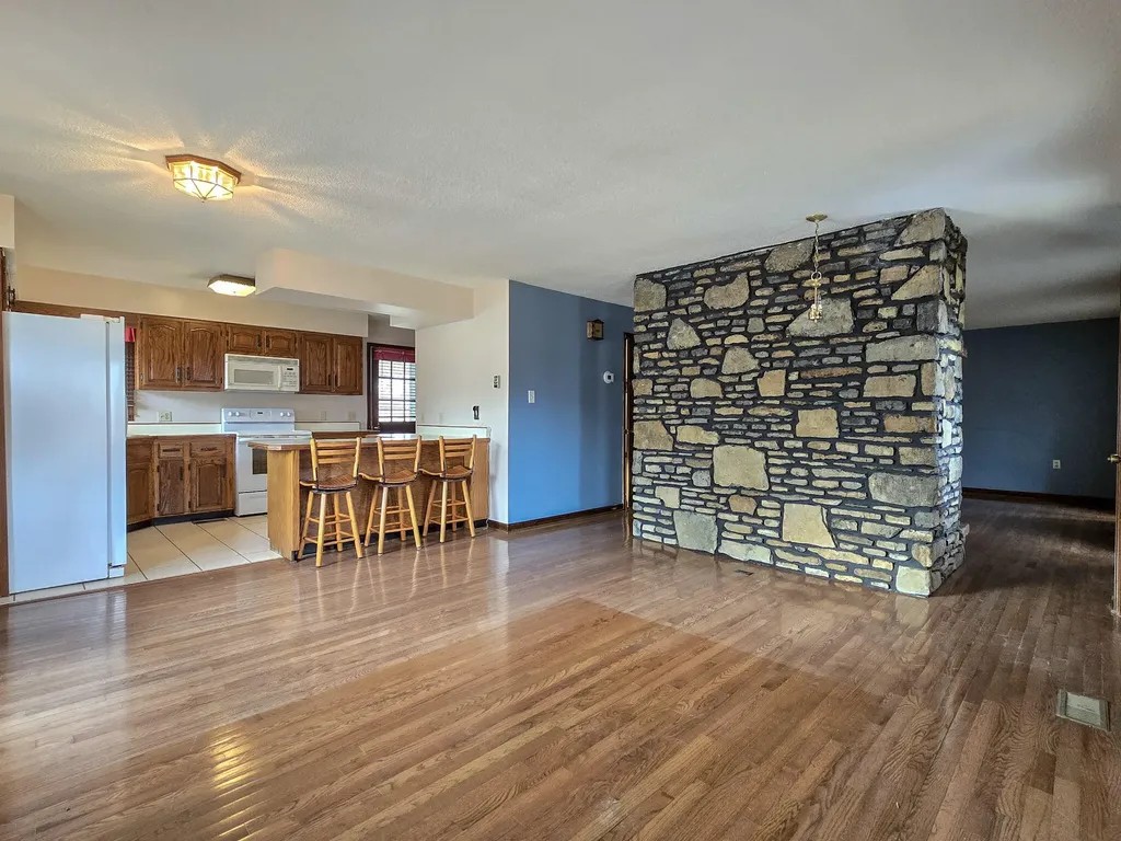 553 Riverview Drive Liberty KY 42539