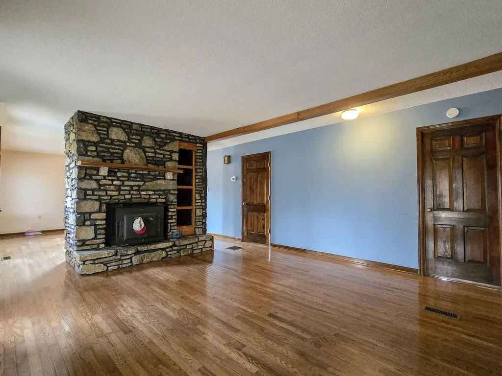 553 Riverview Drive Liberty KY 42539