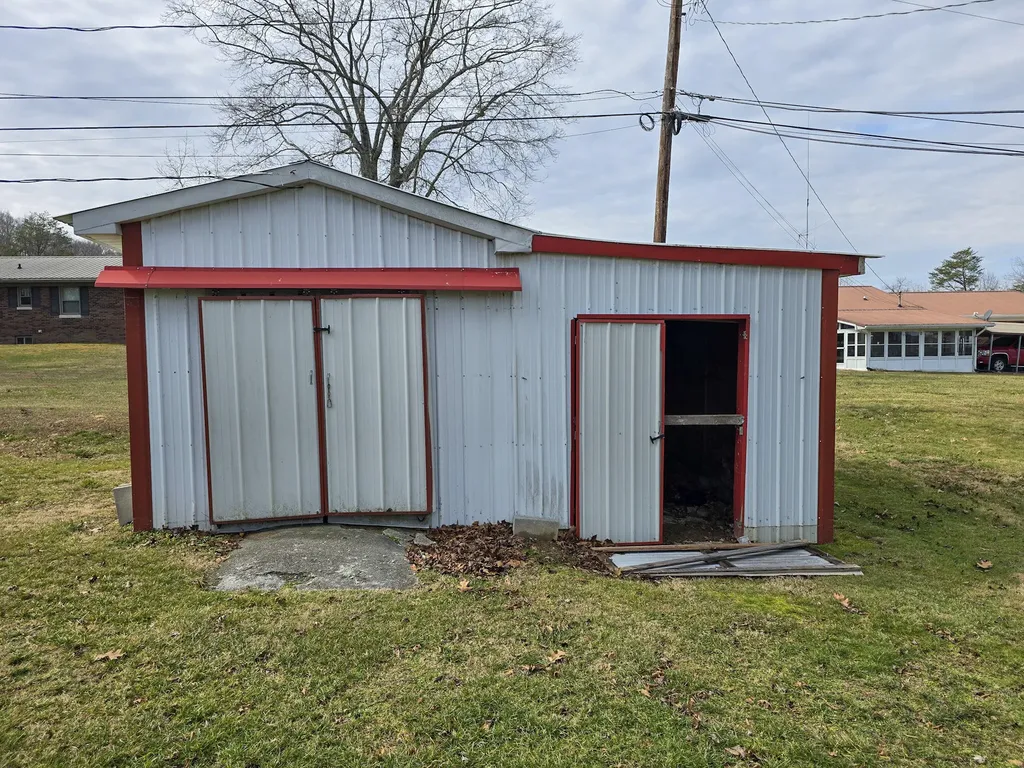 553 Riverview Drive Liberty KY 42539