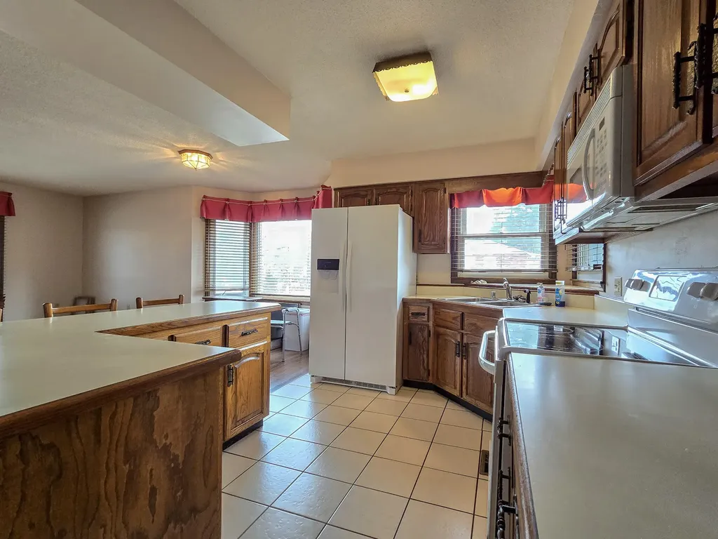 553 Riverview Drive Liberty KY 42539