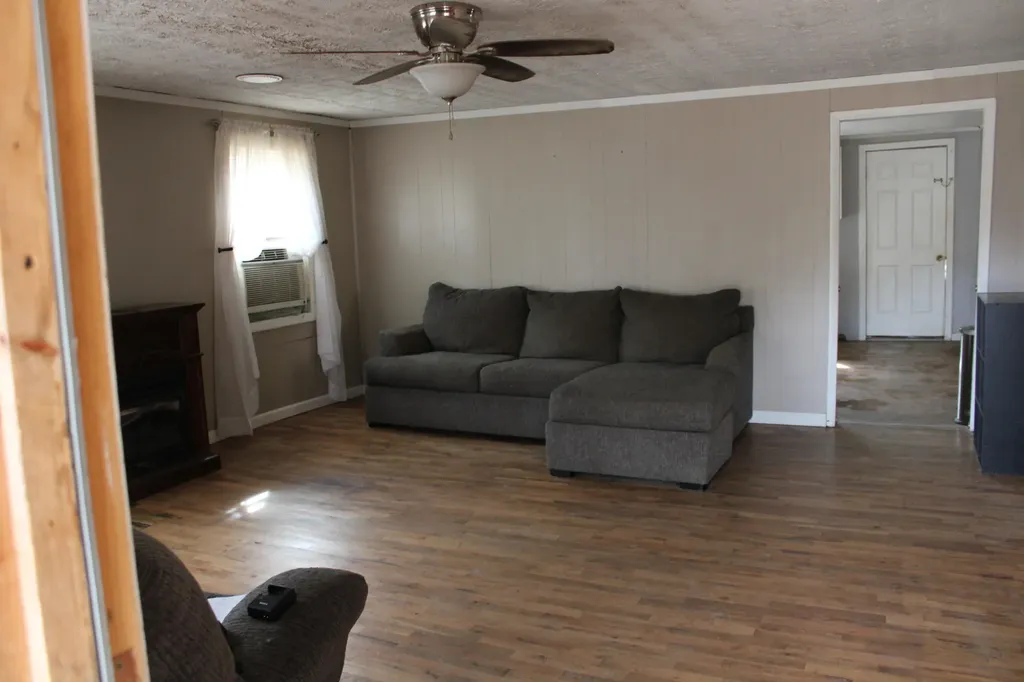 4539 Coon Creek Road Salyersville KY 41465