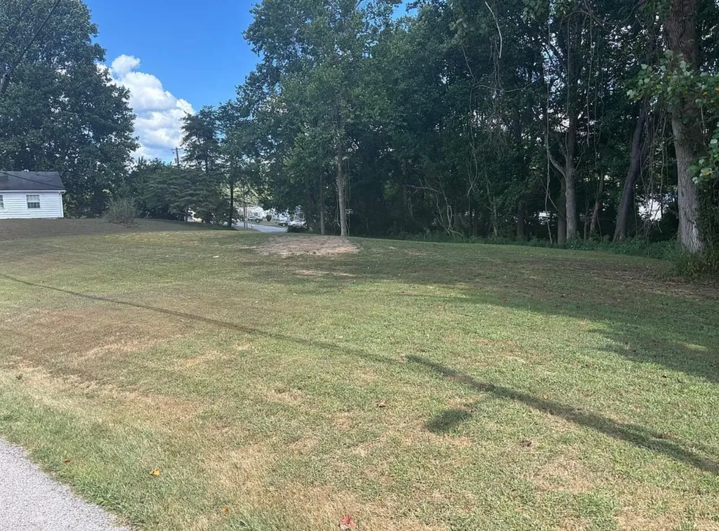 200 Oak Street Vanceburg KY 41179