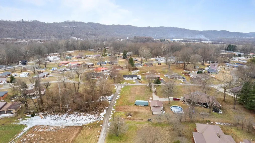 178 Indian Hills Circle Vanceburg KY 41179