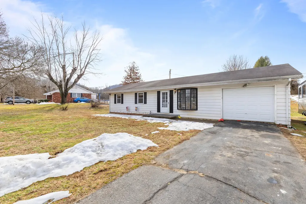 178 Indian Hills Circle Vanceburg KY 41179
