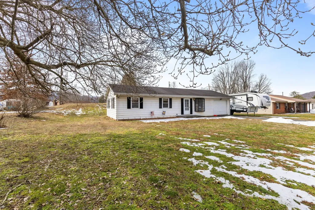178 Indian Hills Circle Vanceburg KY 41179
