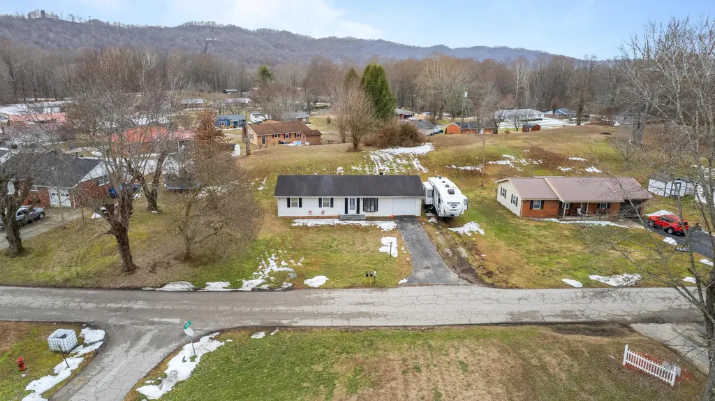 178 Indian Hills Circle Vanceburg KY 41179