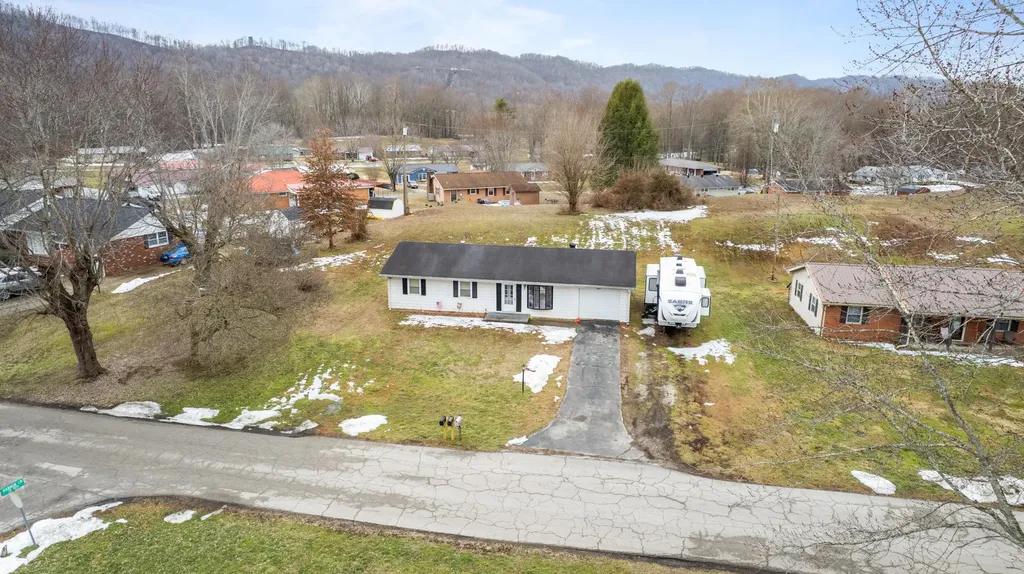 178 Indian Hills Circle Vanceburg KY 41179