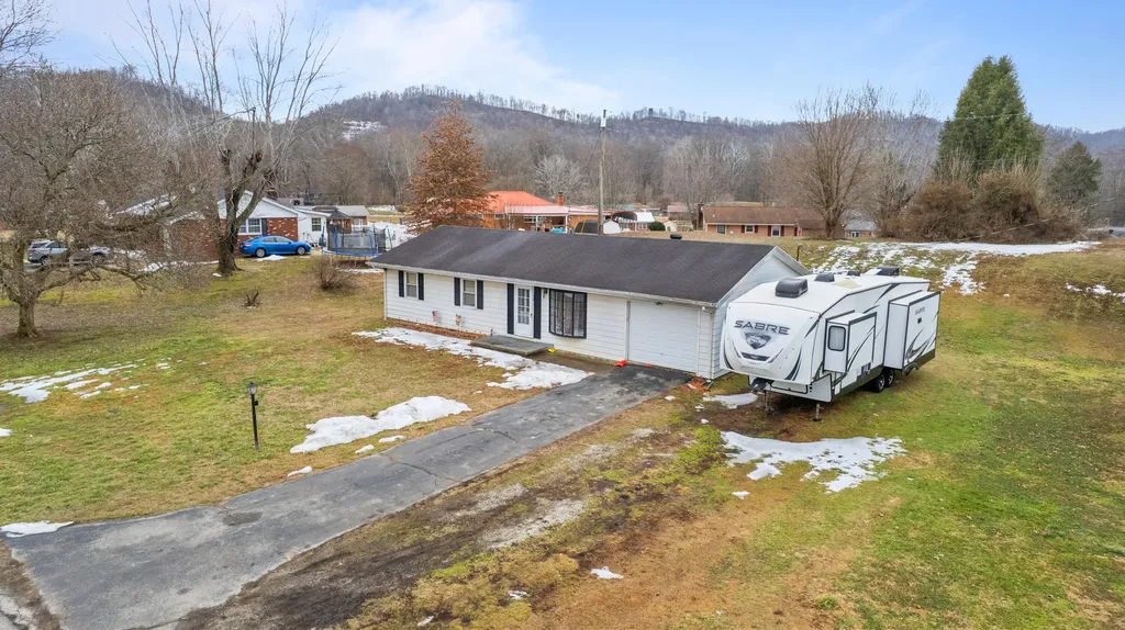 178 Indian Hills Circle Vanceburg KY 41179