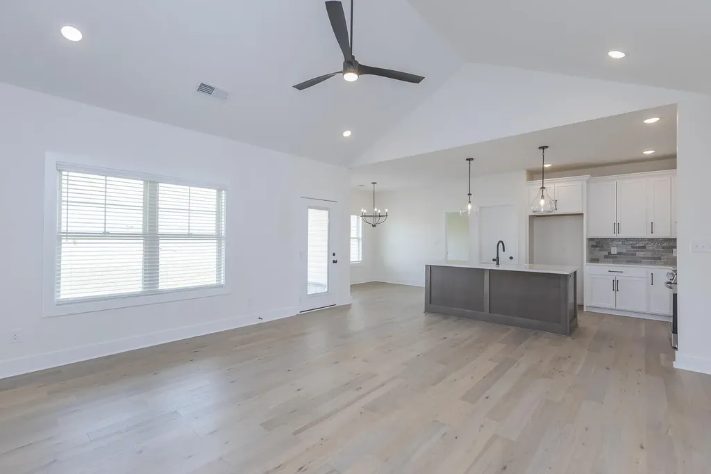 405 West Point Court Richmond KY 40475