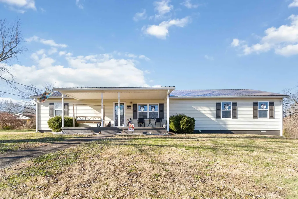 1015 Old Waitsboro Road Bronston KY 42518