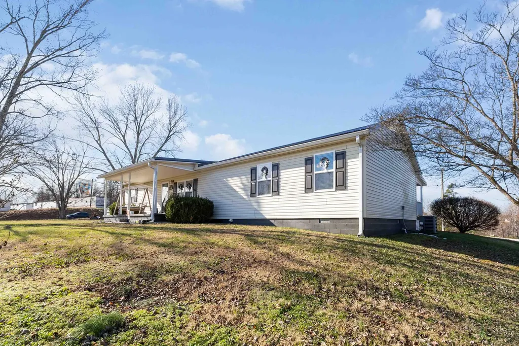 1015 Old Waitsboro Road Bronston KY 42518