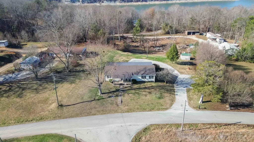 1015 Old Waitsboro Road Bronston KY 42518