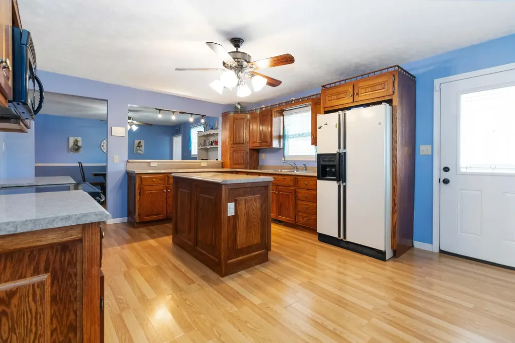 1015 Old Waitsboro Road Bronston KY 42518