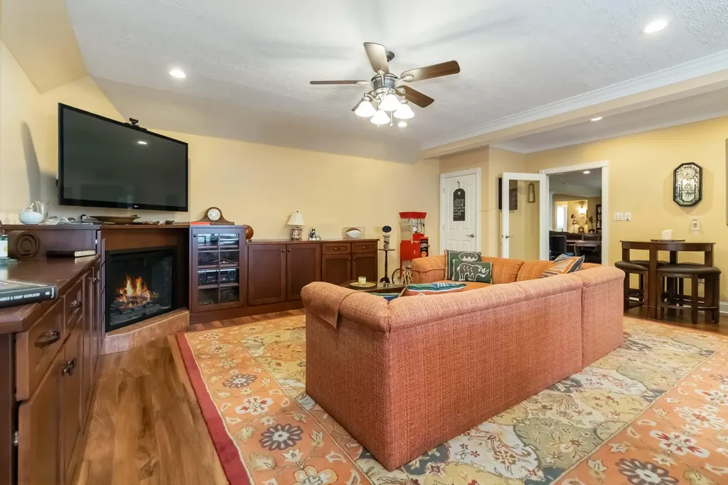 80 Kolsons Landing Drive Somerset KY 42503
