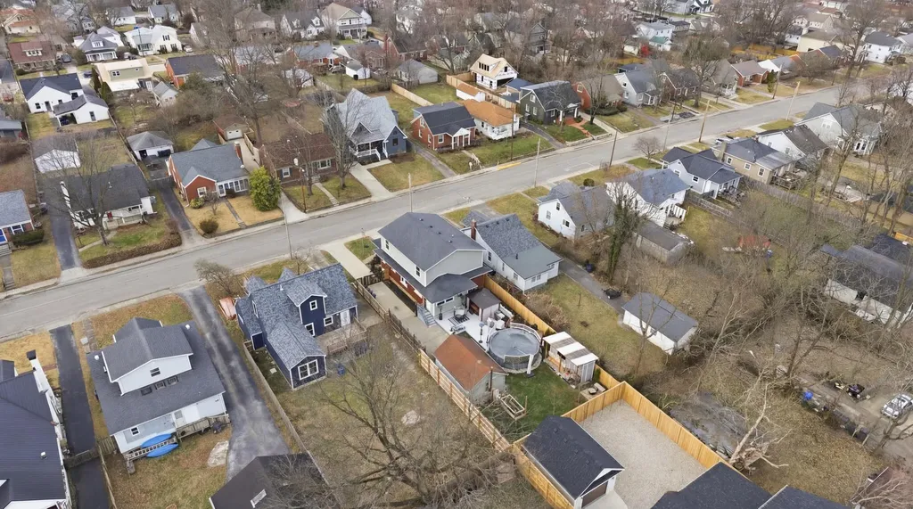 228 Bassett Avenue Lexington KY 40502