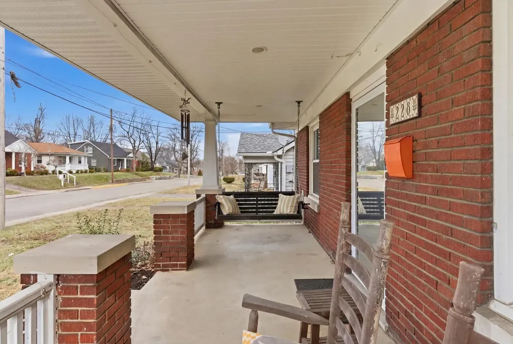 228 Bassett Avenue Lexington KY 40502