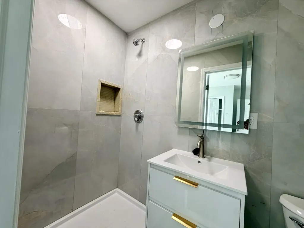341 Grosvenor Avenue Lexington KY 40508